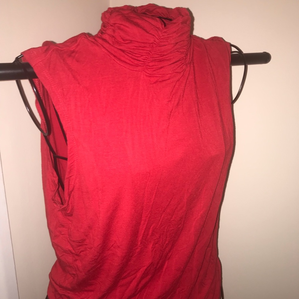 Jillian Nicole sleeveless turtleneck
